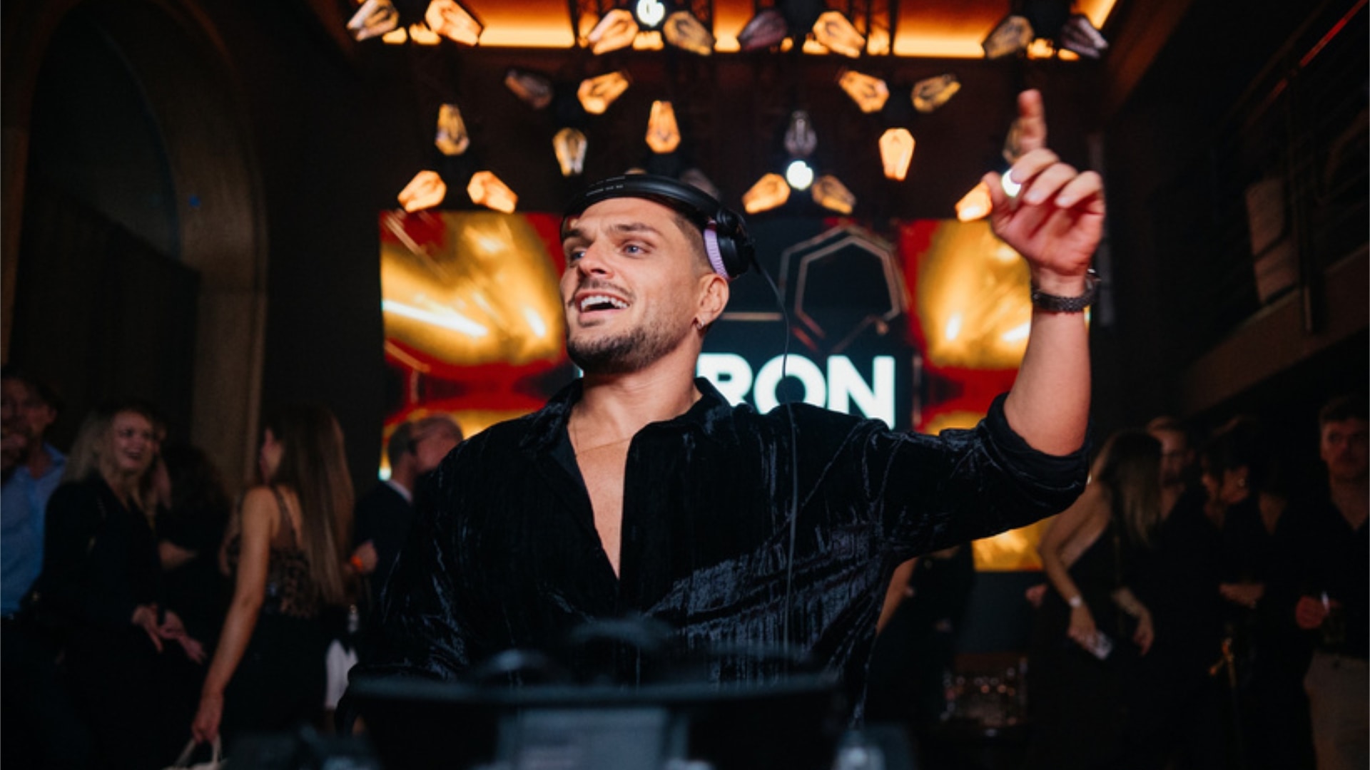 DJ prowadzący wydarzenie w The One Warsaw